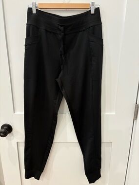 NWOT 32 Degrees women’s black joggers